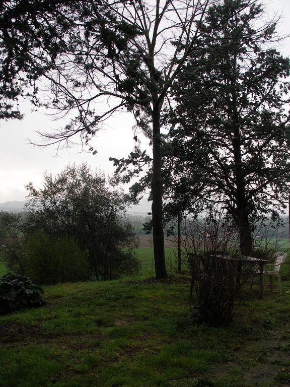 B&B Della Rosa Civitella D'Arna Buitenkant foto